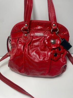 Coach Poppy RARE Flower Applique Patent Leather Bucket Bag